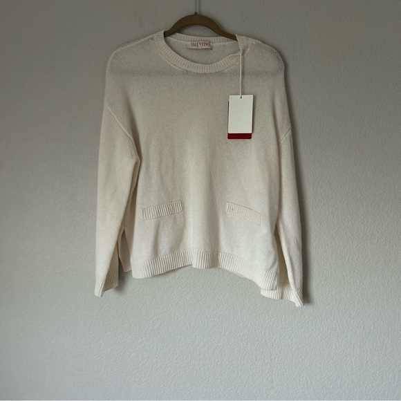 Valentino Sweaters - Valentino BEIGE CASHMERE JUMPER WITH VLOGO CHAINS *MAJOR FLAW*⭐️